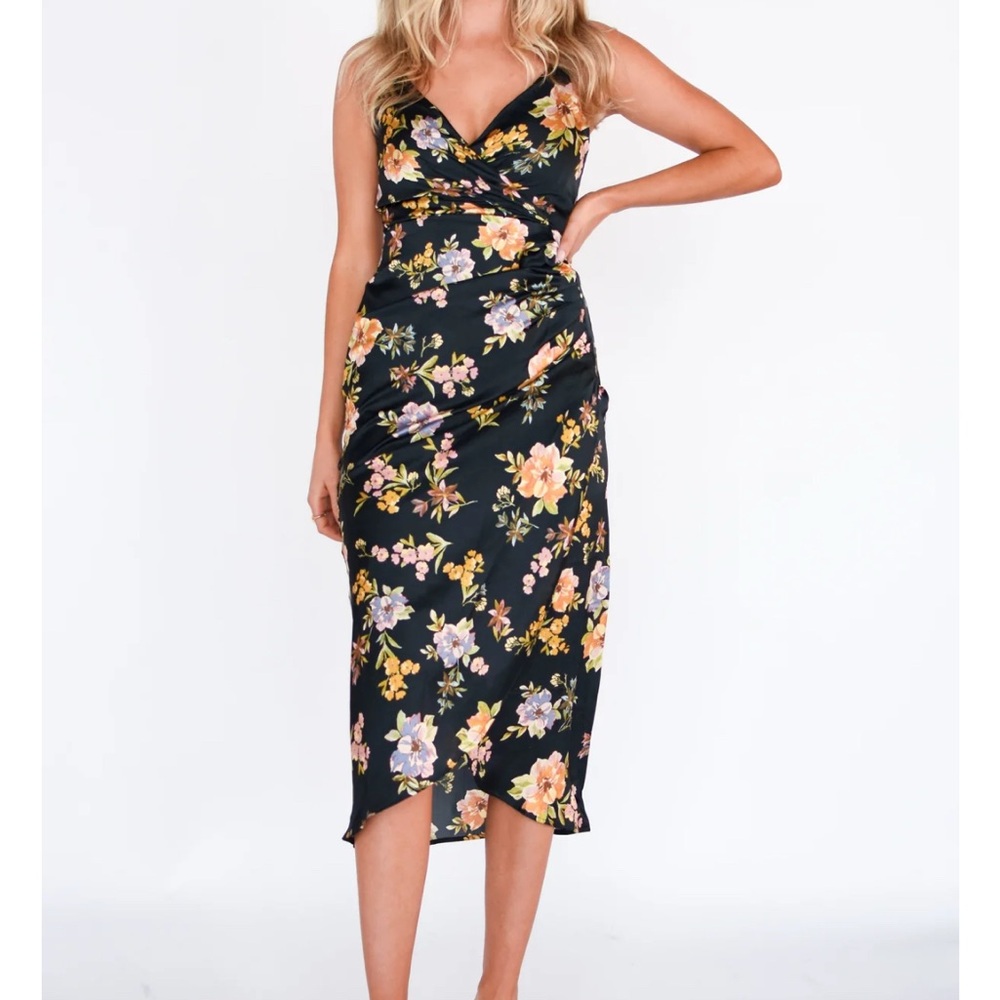 WREN The Label
Midnight Bloom Dress
